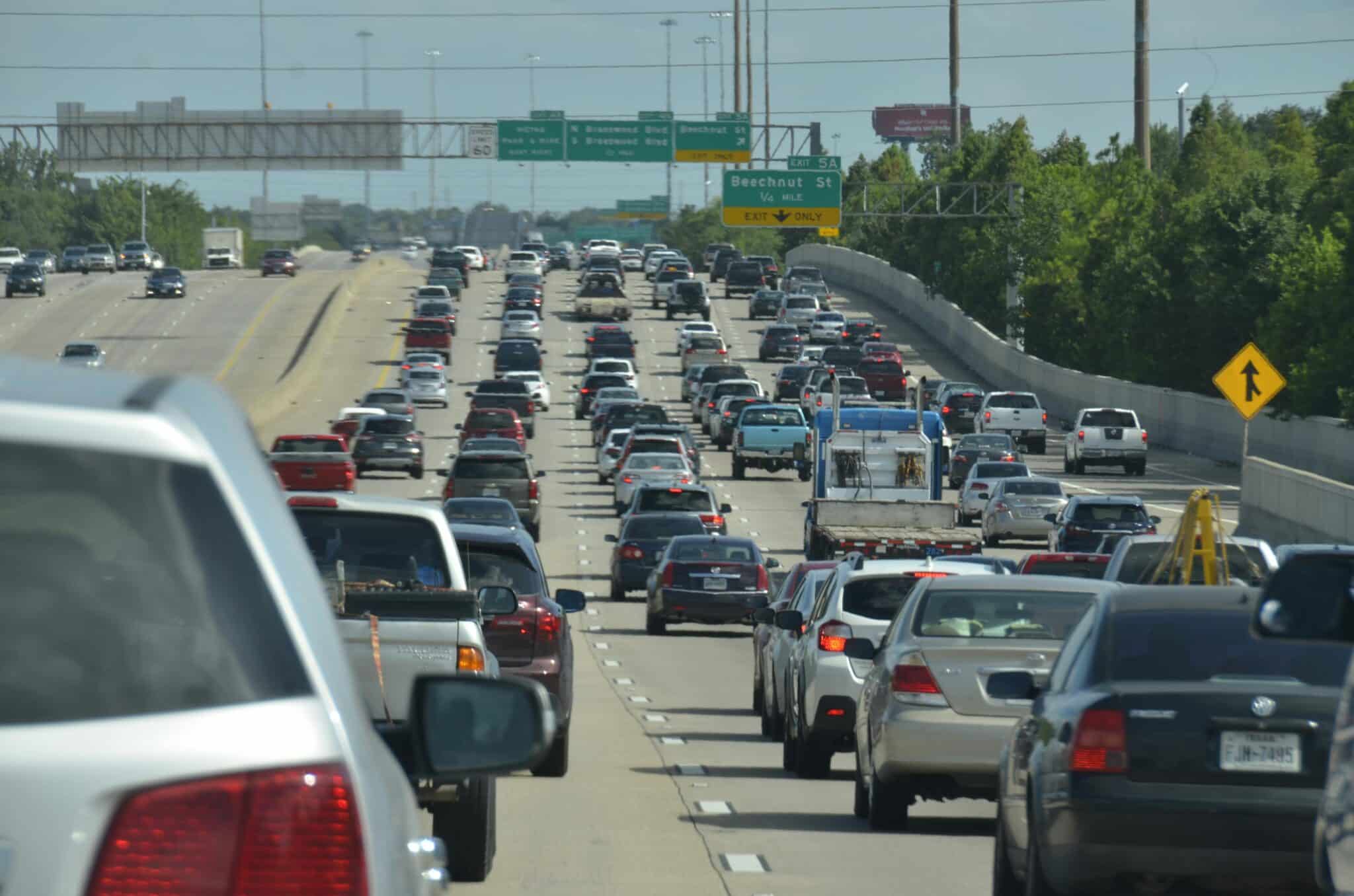 Urban traffic jam during crisis evacuation from city